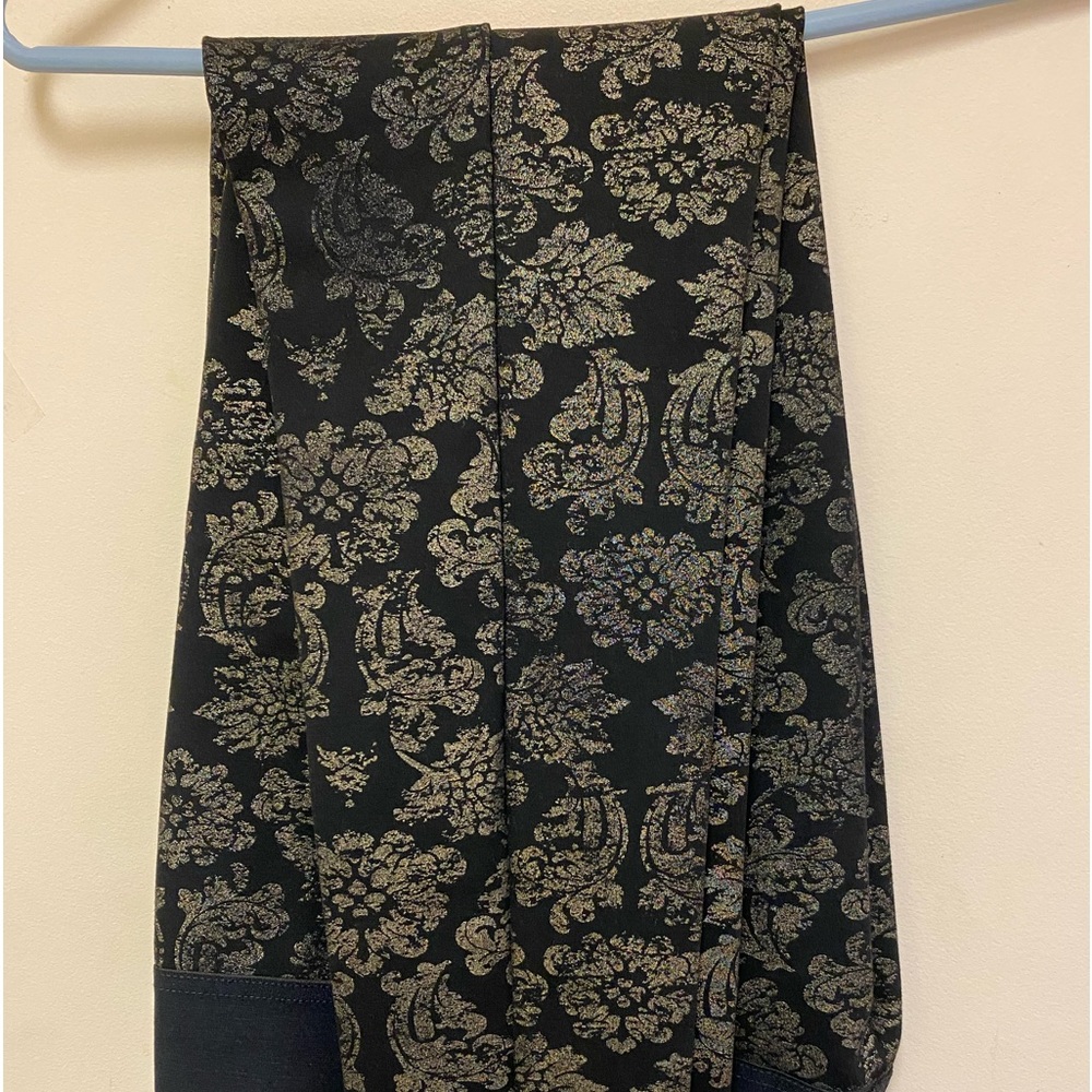 CACHE brand leggings